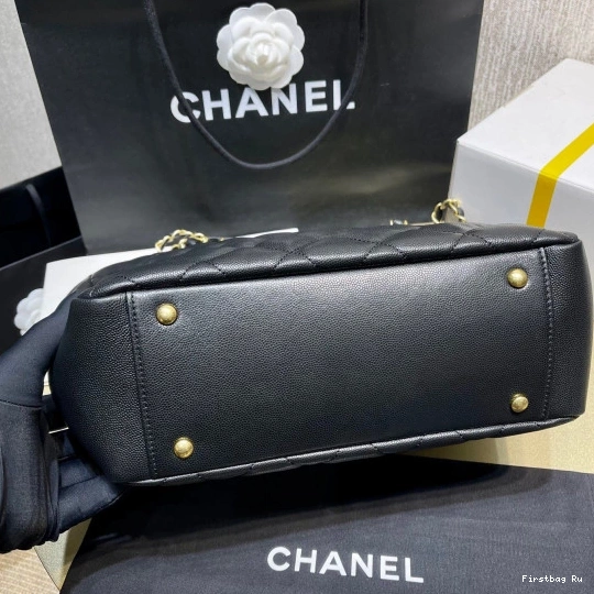 First Bag Ru CHANEL BAG SHOPPING 0823